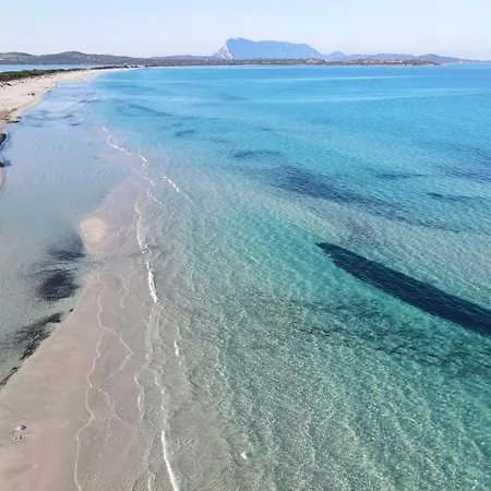 Iss Travel- Casa Pustinu, 2 Bedroom-apartment With Air Conditioning And Private Garden * San Teodoro (Sardinia)