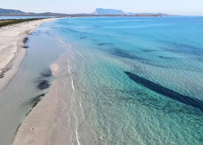 Iss Travel- Casa Pustinu, 2 Bedroom-apartment With Air Conditioning And Private Garden * San Teodoro (Sardinia)